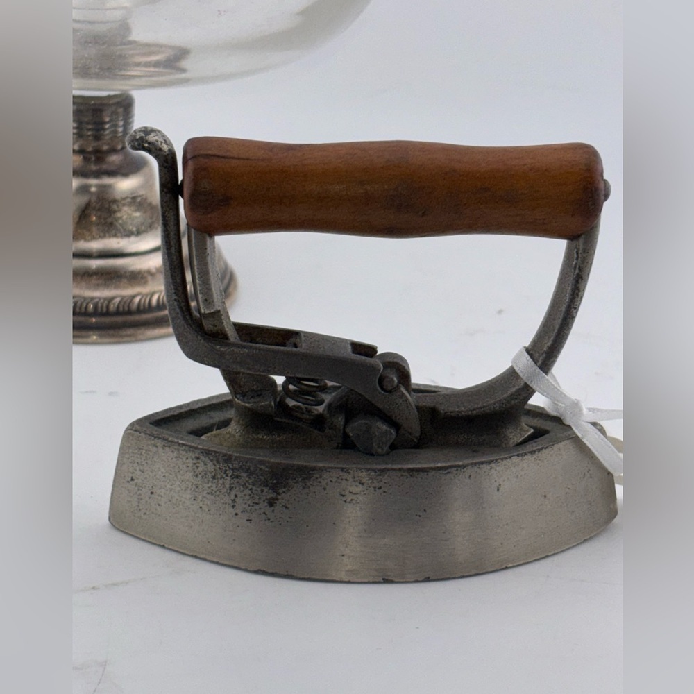 Myers Patent Double Point Miniature Lace Iron​​